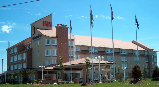 Monte Carlo Inn - Brampton Suites