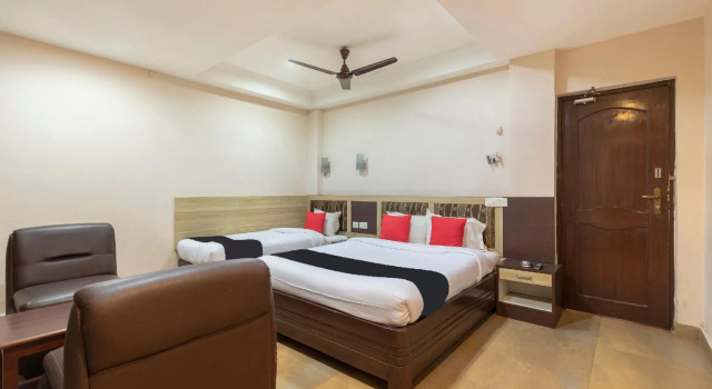 Capital O 69811 Golden Tower, Забронировать Отель Отели штата Тамилнада 3 звезды, 3*