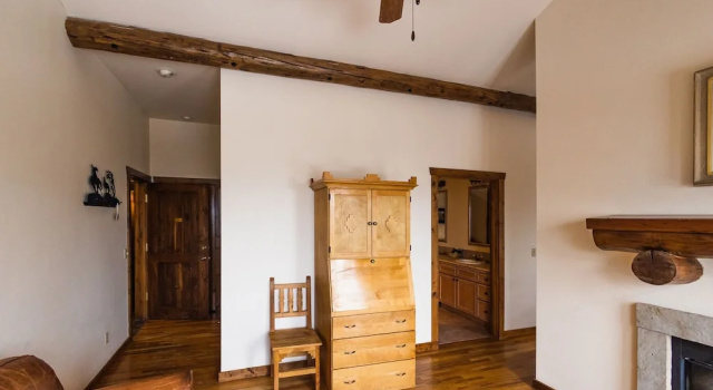 Люкс с балконом Taharaa Mountain Lodge