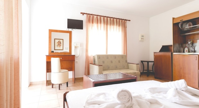 Студия Classic с балконом Villa Yianna