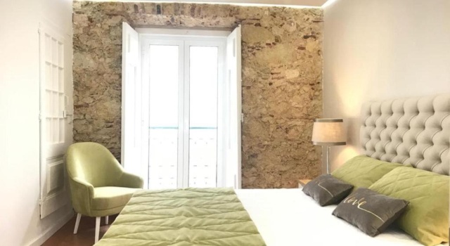 Апартаменты Brand New Downtown Apartment