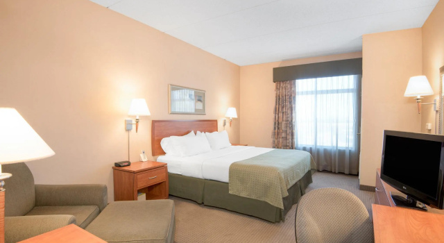 Двухместный номер Standard Holiday Inn & Suites Goodyear - West Phoenix Area by IHG