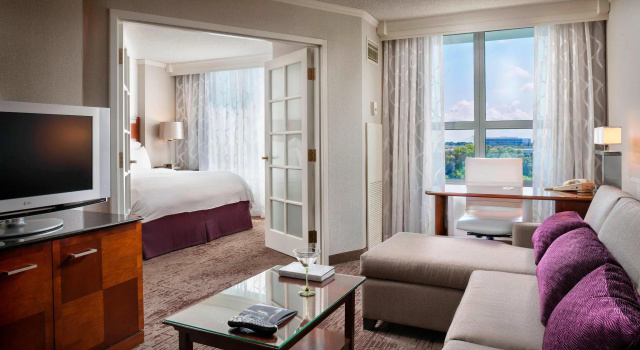 Двухместный люкс c 1 комнатой Chicago Marriott Suites Deerfield