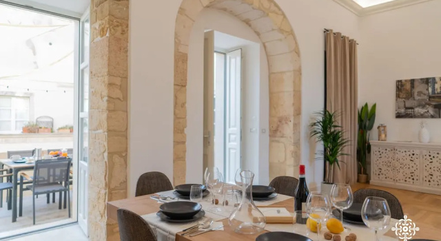 Residenza Dumah-Elegante dimora, Забронировать Отель Сиракуза Syracuse Area