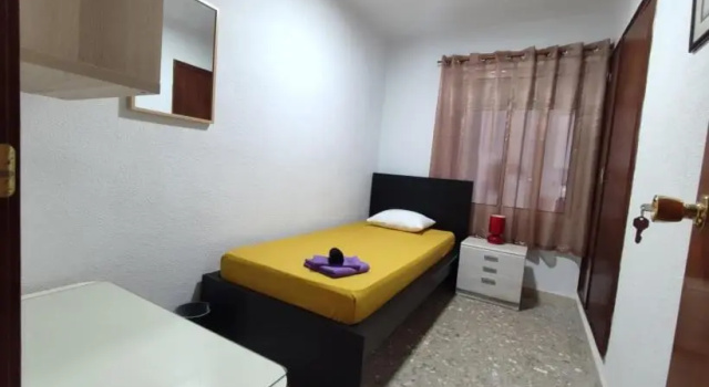 35-6- КОМНАТА в квартире для 1 человека в центре Аликанте, Забронировать Апартаменты/квартира Аликанте Коста-Бланка