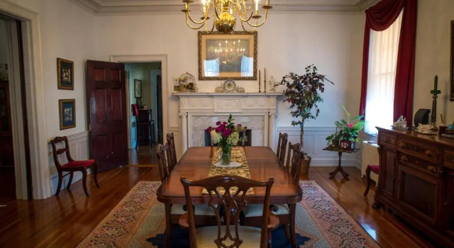 King George Inn, Boek Hotel Roanoke Virginia