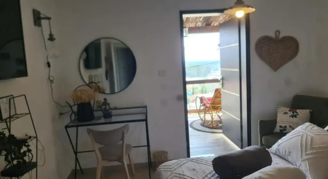 ronits place, Забронировать Отель Кирьят-Шмона Верхняя Галилея