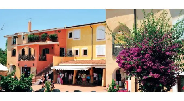Eurovillage, Varaa Hotelli Agrustos Sardinia