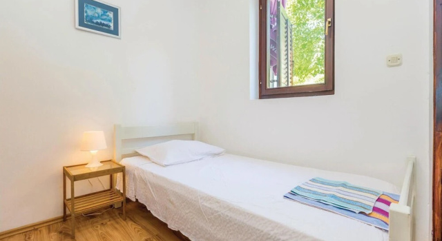 Amazing Apartment in Pinezici With 2 Bedrooms and Wifi, Забронировать Апартаменты/квартира Пинезичи остров Крк