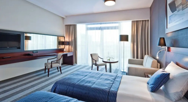 Двухместный номер Premium с балконом и с видом на внутренний двор Hotel Mikołajki Leisure & SPA - Destigo Hotels