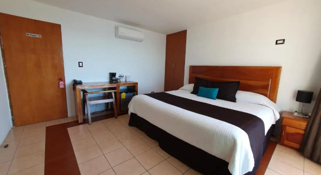 Двухместный номер Standard с балконом и с видом на море Hill House Mazatlan