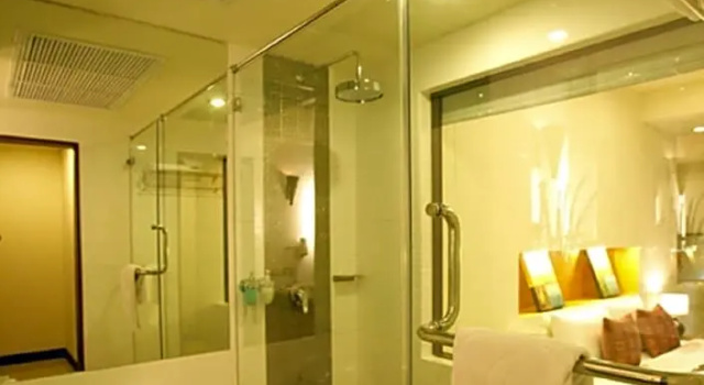Двухместный люкс с видом на город Maninarakorn Hotel
