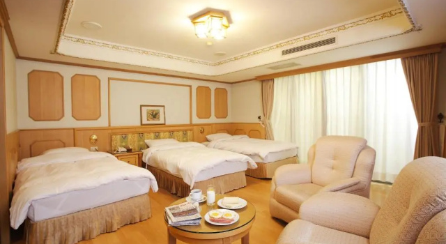 Трёхместный номер Deluxe Kingdom Hotel