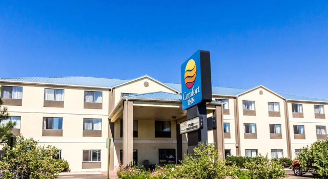 Comfort Inn Brighton, Rezervasyon Otel Brighton Kolorado