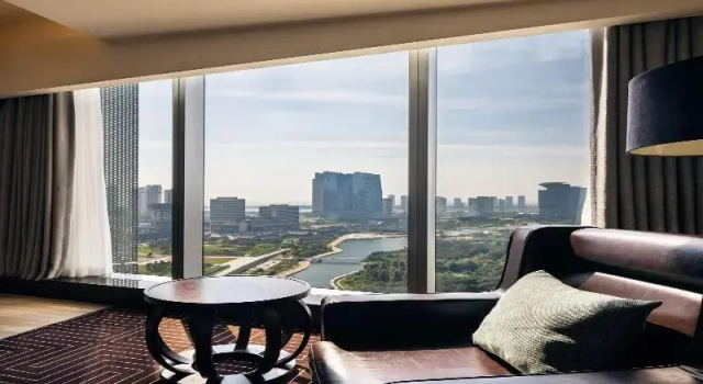 Четырёхместный клубный номер Standard Sheraton Grand Incheon Hotel