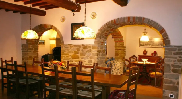 Вилла с 4 комнатами Wonderful private villa with private pool, A/C, WIFI, TV, pets allowed and parking, close to Are...