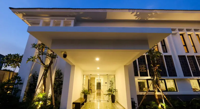 L Ruma, Đặt Khách sạn Langsa Sumatra