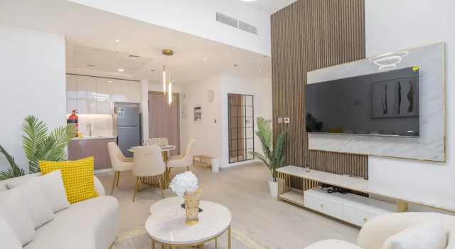 Eye-catching 1 Bedroom in Azizi Riviera