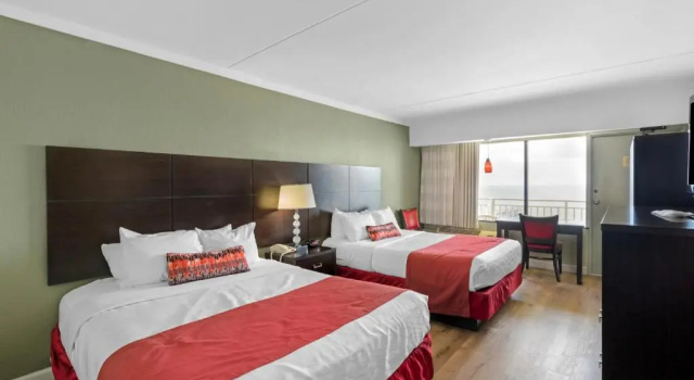 Четырёхместный номер Standard с видом на океан Sandcastle Resort