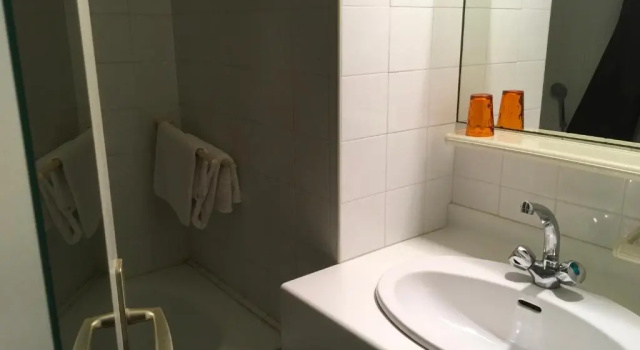 Двухместный номер Standard Logis Hôtels - Hostellerie des Lauriers - Hôtel et Restaurant