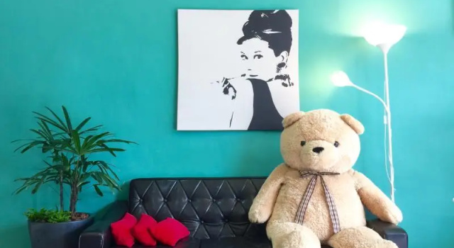 Кровать в общем номере Story Inn City