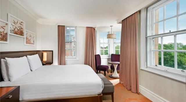 Двухместный номер Deluxe с красивым видом из окна Hilton London Hyde Park