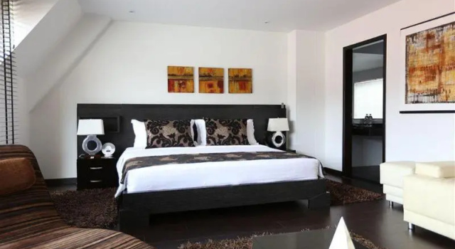 Hotel Suites 108, Забронировать Отель Бизнес-отели Усакен, 4* 5*