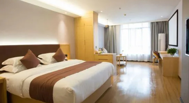Люкс Deluxe GYA Hotel (Shanghai Songjiang University Town)