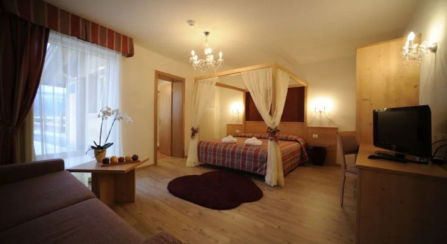 Casez Apparthotel, Забронировать Отель Санцено Val di Non