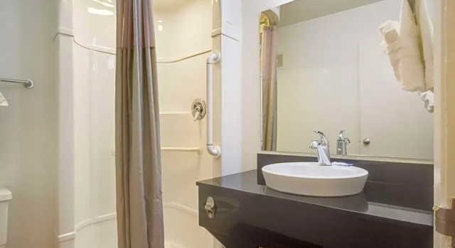 Номер Premium Park Inn by Radisson, Lakewood