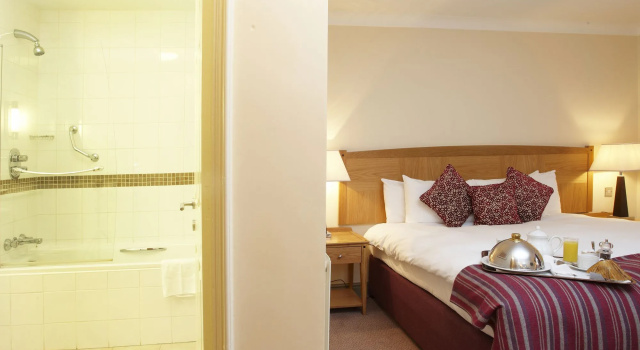 The Kingfisher Bedford, Book Hotel Bedford Bedfordshire
