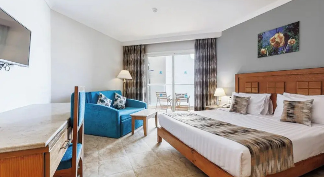 Номер Standard с балконом Sunrise Solara Aqua park Resort