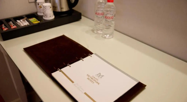 Трёхместный номер Deluxe Taksim Metropark Hotel