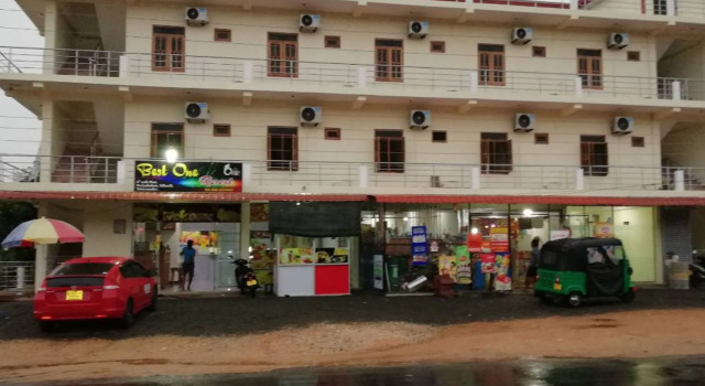 Hero Palace Hotel, Rezervasyon Otel Trincomalee Trincomalee District