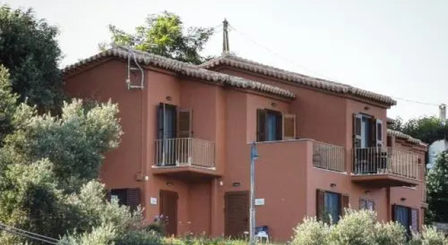 Ebadi Inn