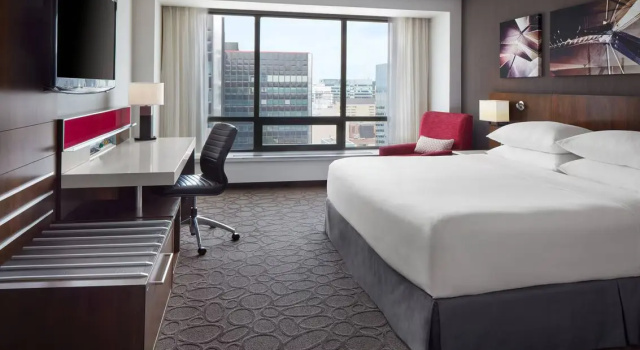 Клубный номер Standard Delta Hotels by Marriott Ottawa City Centre