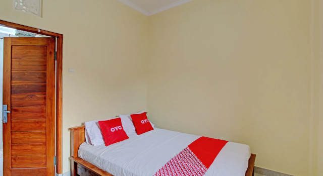 OYO 92952 Nirmala Guest House, Buchen Sie Pension Singaraja Buleleng