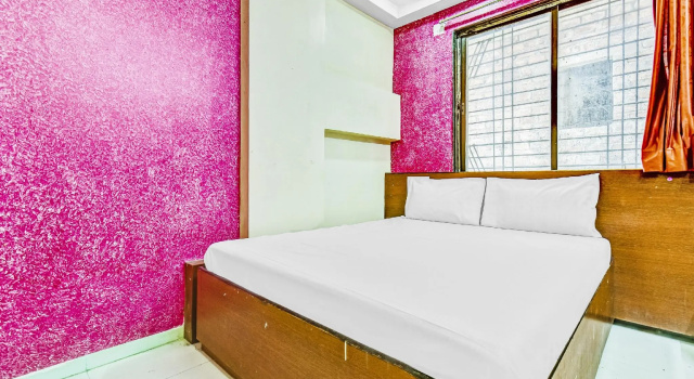 SPOT ON 84539 Hotel Sai Sanket, Забронировать Отель Ширди 