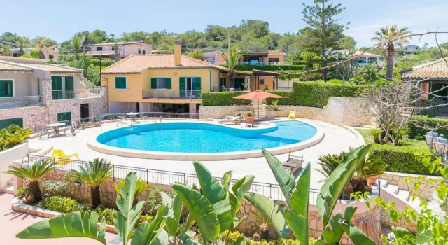 Вилла Fronte Spiaggia Zoe
