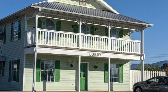 Key West Inn - Chatsworth, Забронировать Отель Чатсворт Джорджия