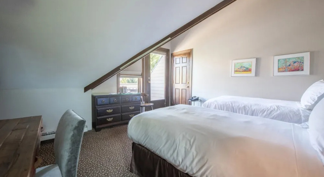 Двухместный номер Standard с балконом Elk Mountain Lodge