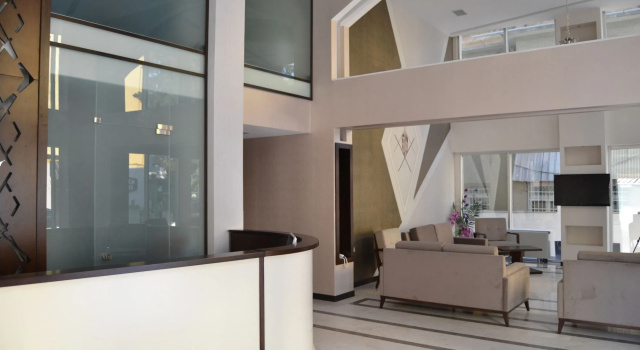 Centrum Business Hotel