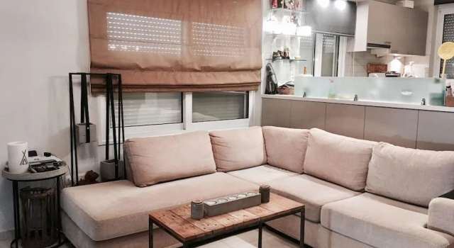 Surf House, Забронировать Дом для отпуска Отели периферийной единицы Северных Афины с парковкой, Парковка