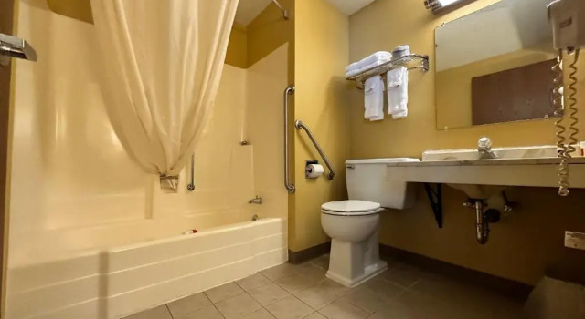 Двухместный номер Accessible Standard Hotel 8