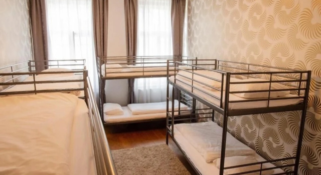 The Republic Garden - Hostel