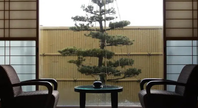 Четырёхместный номер Standard Hanabishi Hotel