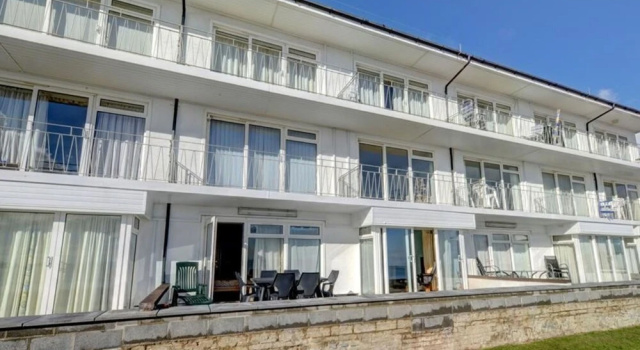 Spacious Apartment in Saundersfoot With Terrace, Забронировать Апартаменты/квартира Отели Пембрукшир с парковкой, Парковка