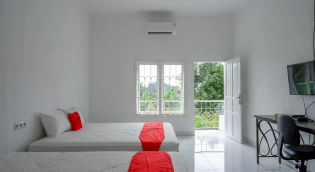 RedDoorz Syariah near UMS Solo - RSO Soeharso, Reservar Hotel Hotéis Baratos em Solo