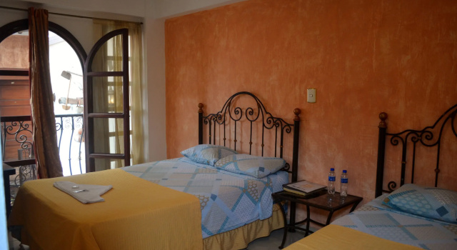 Hotel Villa Florencia Centro Histórico, Забронировать Отель Недорогие отели Сан-Сальвадора, недорогие