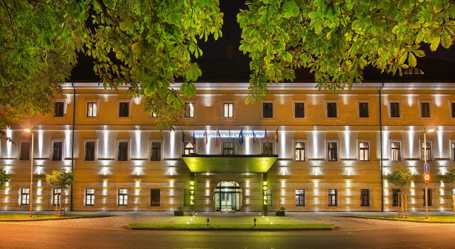 EA Hotel Tereziánský dvůr, Reserva ahora Hotel Hradec Králové 
